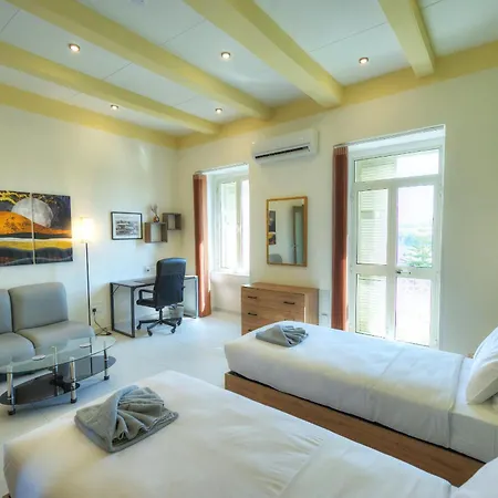 Britannia Suites, Charming 2 Bedroom Flat Jcas2 * フロリアーナ