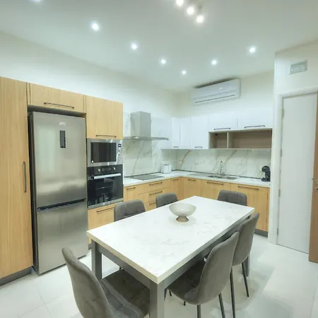 Britannia Suites, Charming 2 Bedroom Flat Jcas2 Il-Furjana